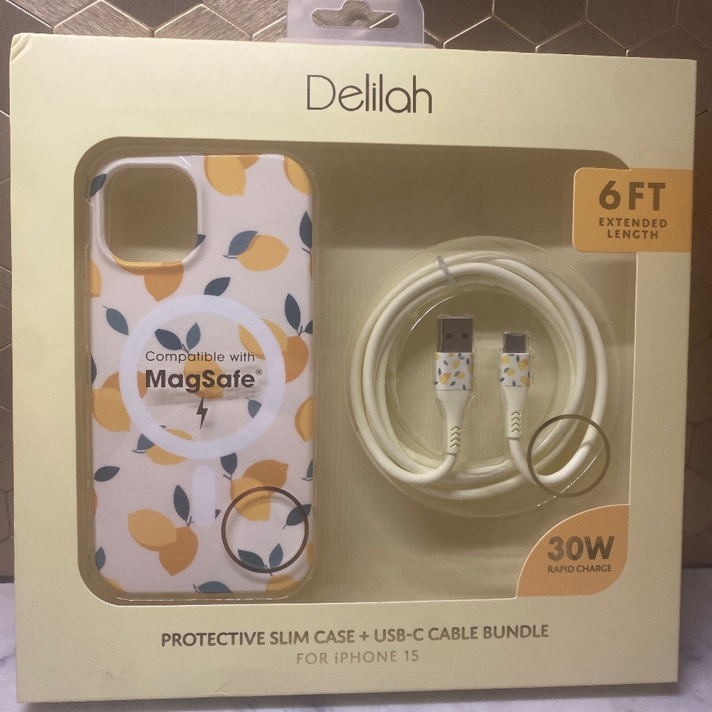 iPhone 15 slim case with charging cord